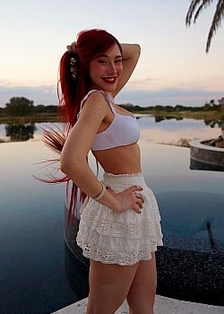 Diana Zambrozuski image 4 of 4