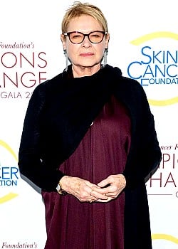 Dianne Wiest image 1 of 1