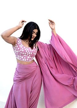 Dimple Hayathi image 2 of 4
