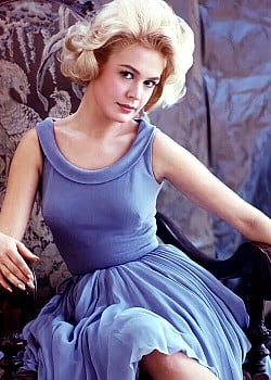 Dina Merrill image 4 of 4