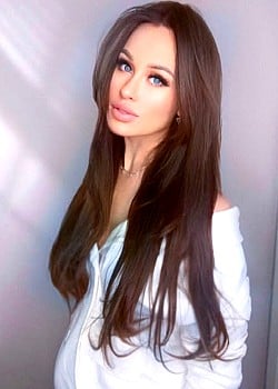 Dinara Aliyeva image 1 of 1