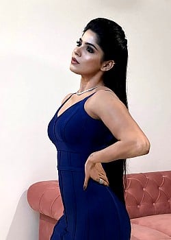 Divya Bharathi image 2 of 3