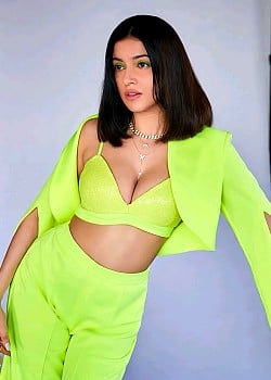 Divya Khosla Kumar image 2 of 4