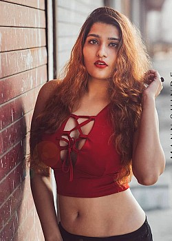 Divya Saurabh Kedar image 3 of 3