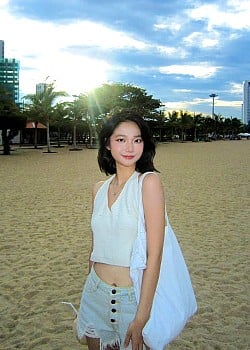Doan Trang image 2 of 2