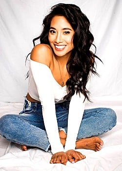 Donna Benedicto image 2 of 4