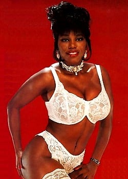 Ebony Ayes image 2 of 4