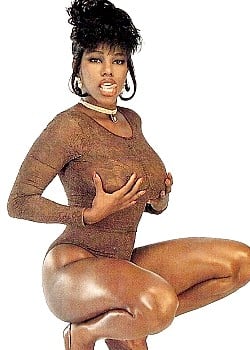 Ebony Ayes image 4 of 4