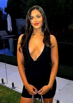Ebony Williams image 1 of 3