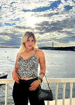 Eda Tugsuz image 1 of 1