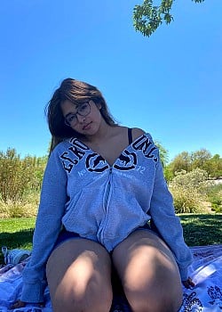 Edith Valeria image 2 of 3