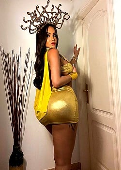 Eduarda Gomes image 2 of 4