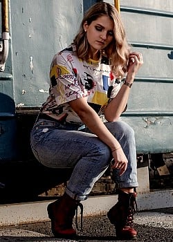 Ekaterina Zakharenko image 2 of 3