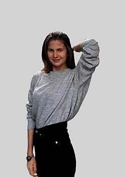 Elena Hilgers image 4 of 4