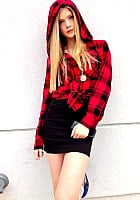 Elena Kampouris profile photo