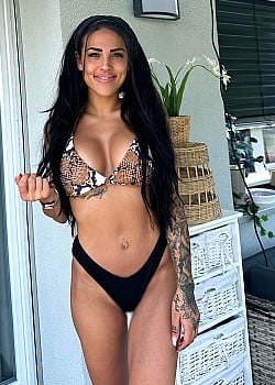 Elena Miras image 4 of 4