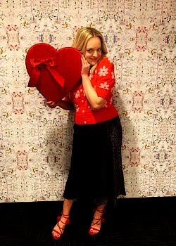 Elisabeth Moss image 2 of 4