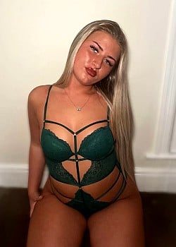 Elise May image 2 of 4
