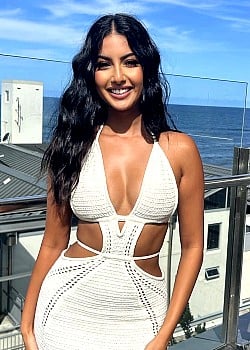 Elisha Layton image 1 of 4