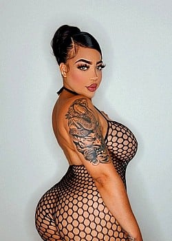Elizabeth Bruno image 2 of 2