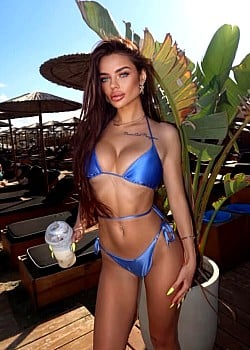 Elize Kononenko image 2 of 4