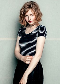 Ella Freya image 2 of 4