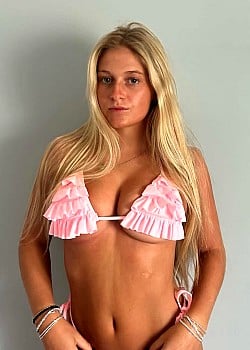 Ella Mangano image 4 of 4