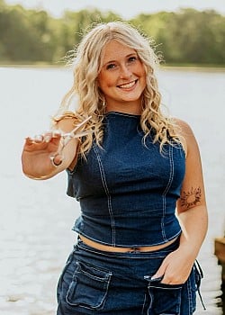 Ella Shelton image 4 of 4