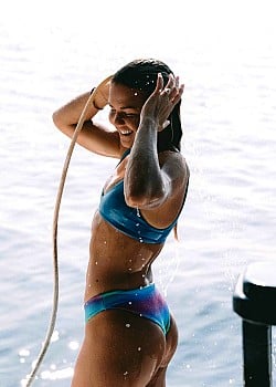 Elle Sampiere image 2 of 3