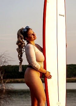 Ellie Blessom image 1 of 1