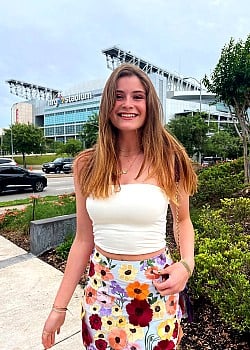 Ellie Schneider image 4 of 4