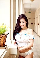 Elly Tran Ha profile photo