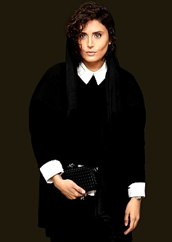 Elnaz Shakerdoost image 3 of 3