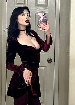 Elora Kenna image 4 of 4