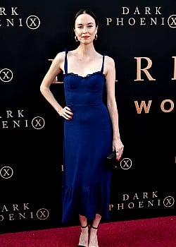 Elyse Levesque image 4 of 4