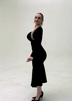 Ema Santi image 3 of 3