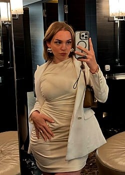 Ema Santi image 1 of 1
