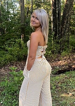 Emilee Beggs image 2 of 3