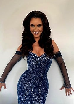 Emilia Dides image 1 of 2