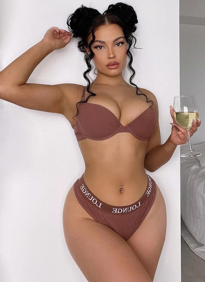 Emilia lauren onlyfans