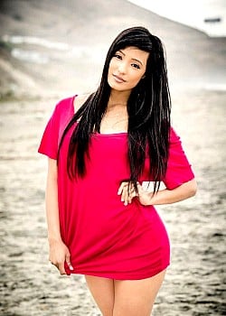 Emily Alabi image 4 of 4