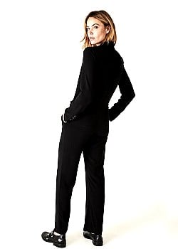 Emily Gillies image 3 of 4
