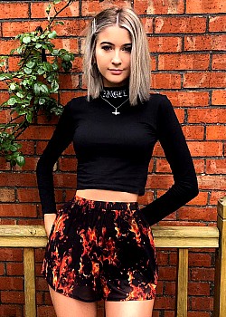 Emily Jade image 4 of 4
