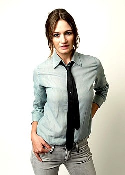 Emily Mortimer image 2 of 3