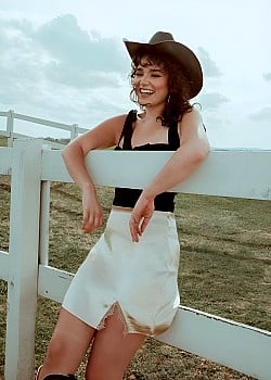Emily Nenni image 3 of 4