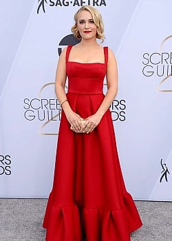 Emily Osment image 2 of 4