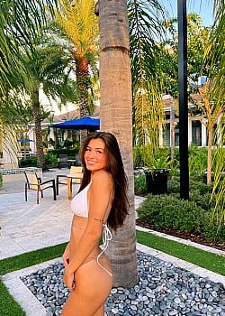 Emily Roman image 2 of 2