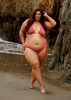 Emma Arletta image 3 of 4
