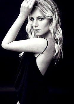 Emma Bell image 3 of 4