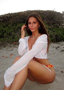 Emma Dukic image 2 of 4